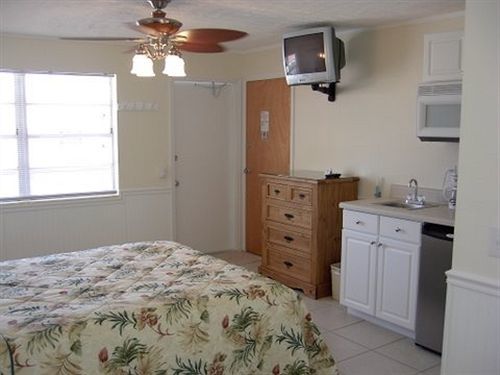 The Beacon Villa Fort Myers Beach Exterior photo
