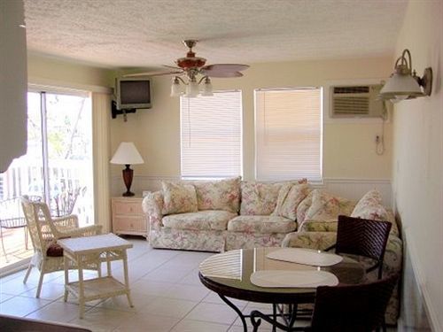 The Beacon Villa Fort Myers Beach Exterior photo